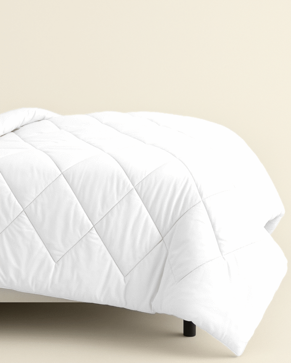 White comforter - Image 3