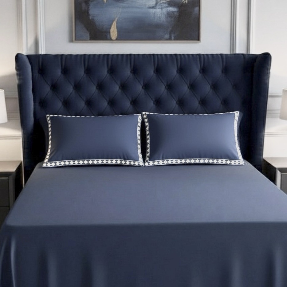 Insignia Blue bedding set - Image 2