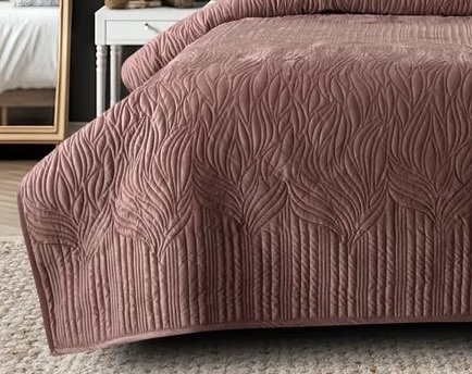 Orchid Hush Velvet Quilted Bedspread - Image 5