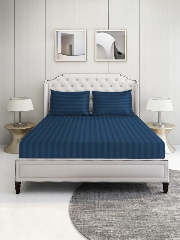 Dark blue striped bedding set - Image 2